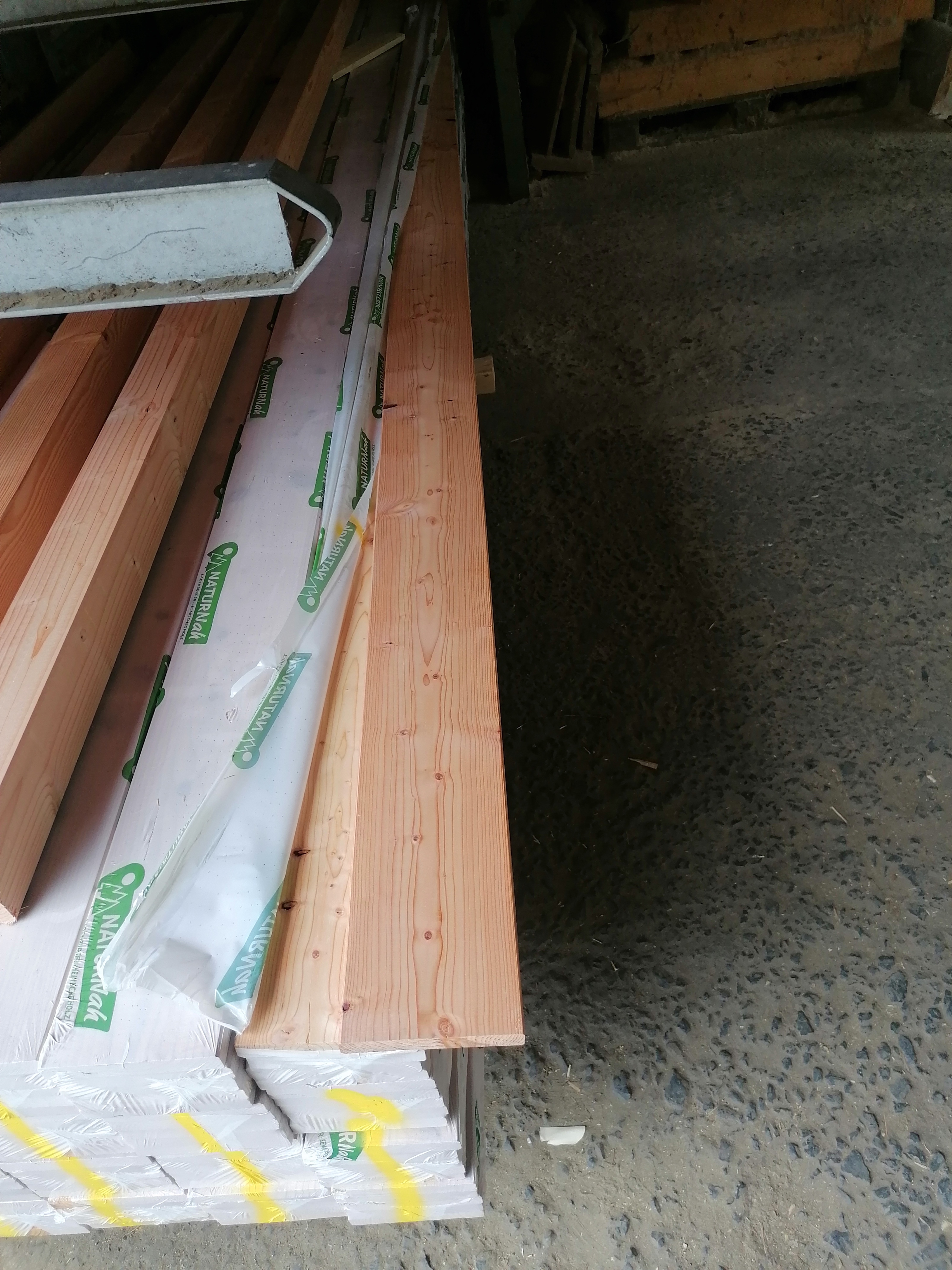 Glattkantbretter Lärche 21/145 4m lang